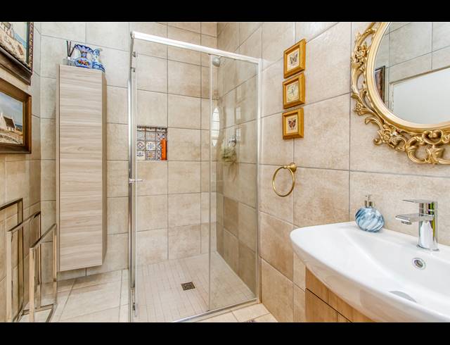 4 BEDROOM HOUSE FOR SALE IN BRYANSTON